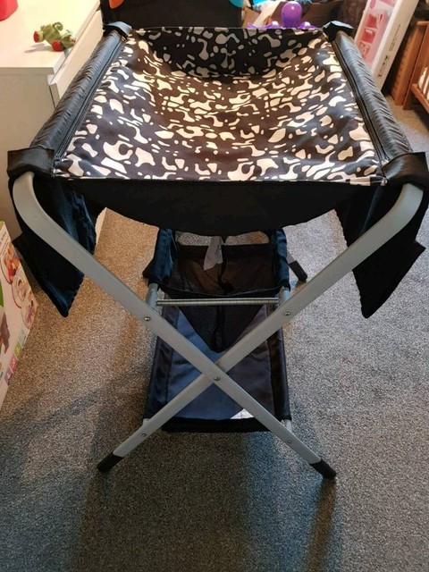 spoling changing table